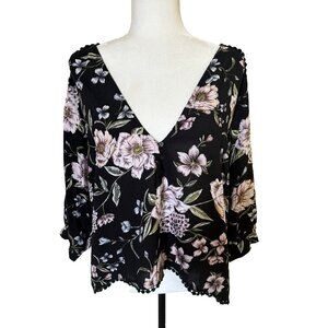 JAASE Boho Top Blouse Size Large Black Floral 3/4 Sleeve Lace Trim Flowy V Neck